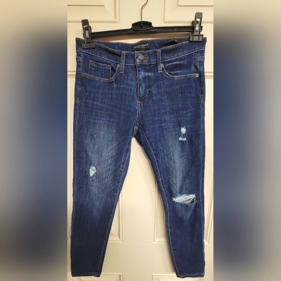 Women's Size 4/27 Short Banana Republic Premium Denim Skinny Jeans Distressed. - Picture 8 of 8